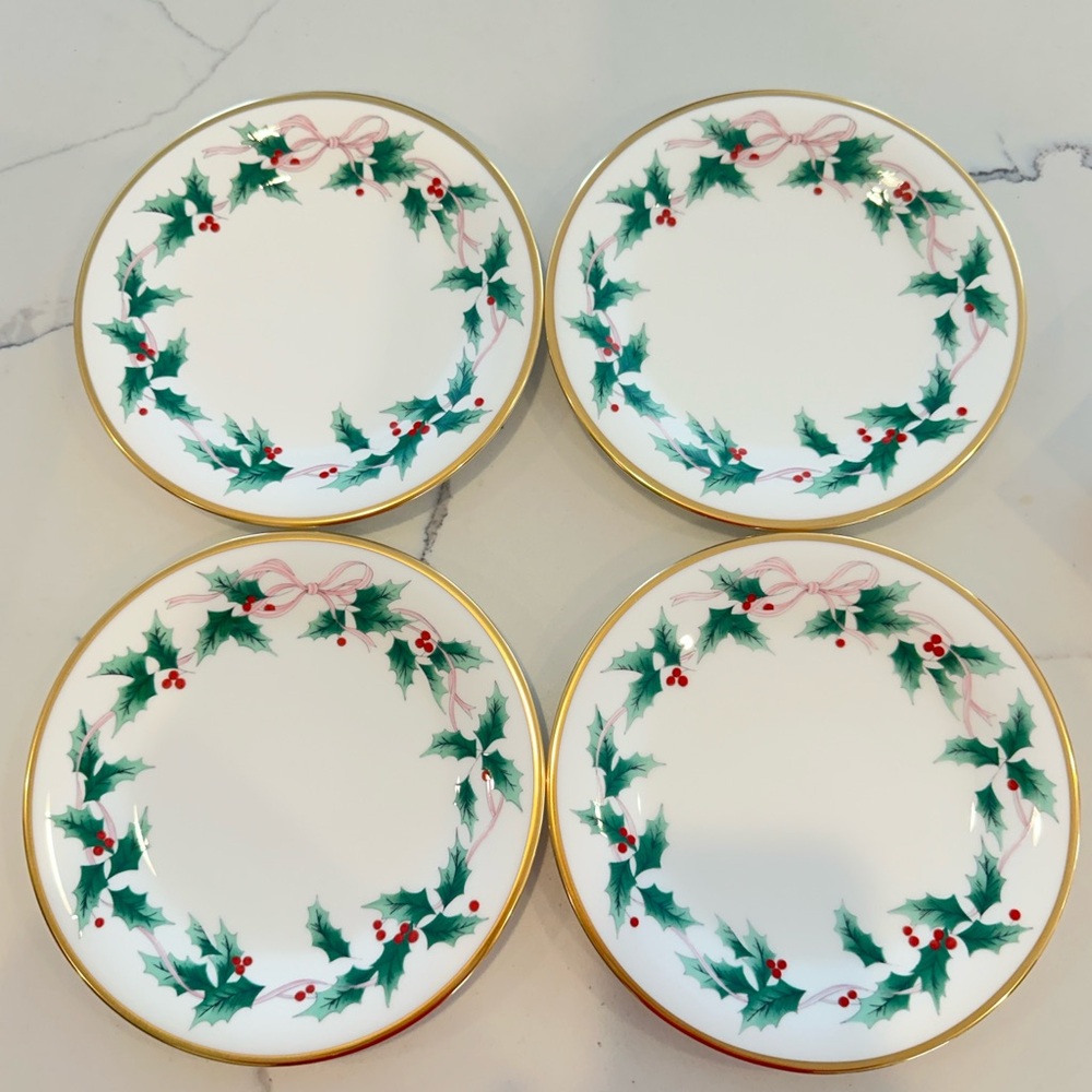 Mikasa Ribbon Holly Set Of 4 Salad Plates Christmas Discontinued Old Stock